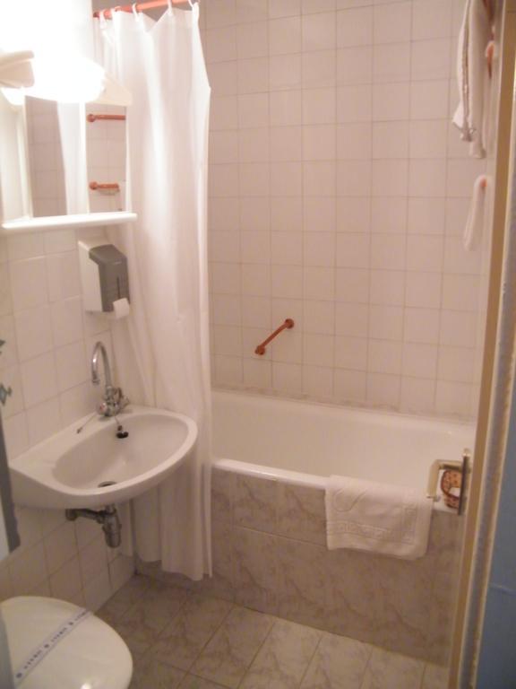 Hotel Magistern Шиофок Номер фото